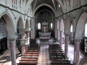 navata chiesa Collegiata di Santa Maria