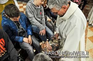 RitiPasquali2016_LavandadeiPiedi_20160324_EGS2016_06975_s