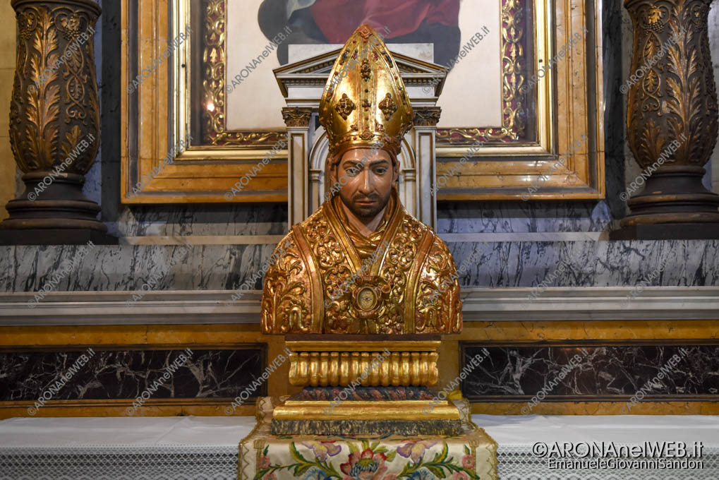 EGS2018_08433 | Busto di San Carlo sec. XVII con reliquia