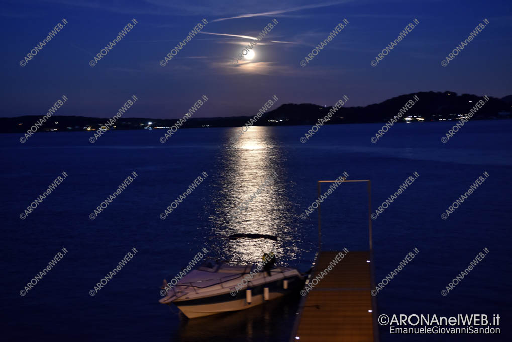 EGS2018_27911 | Il riflesso della luna sul Lago Maggiore