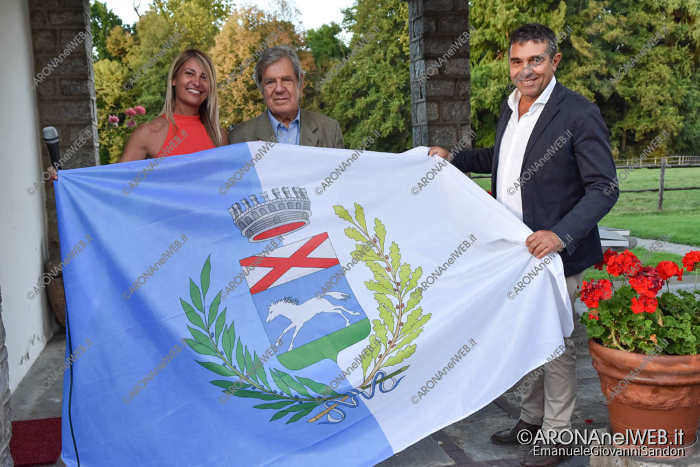 EGS2018_34531 | Il sindaco Lorena Vevodato con il marchese Mario Incisa della Rocchetta e il presidente della provincia di Novara Matteo Besozzi