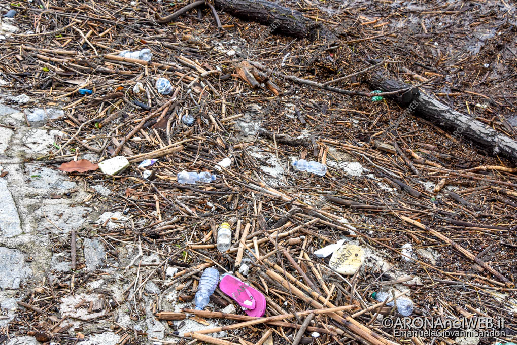 EGS2018_38211 | 02.11.2018 - Beach litter, Arona - Piazza del Popolo