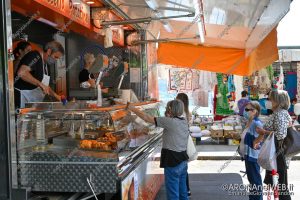 EGS2020_05678 | Arona il "nuovo" mercato del martedì dopo il lockdown - Food in Largo Alpini
