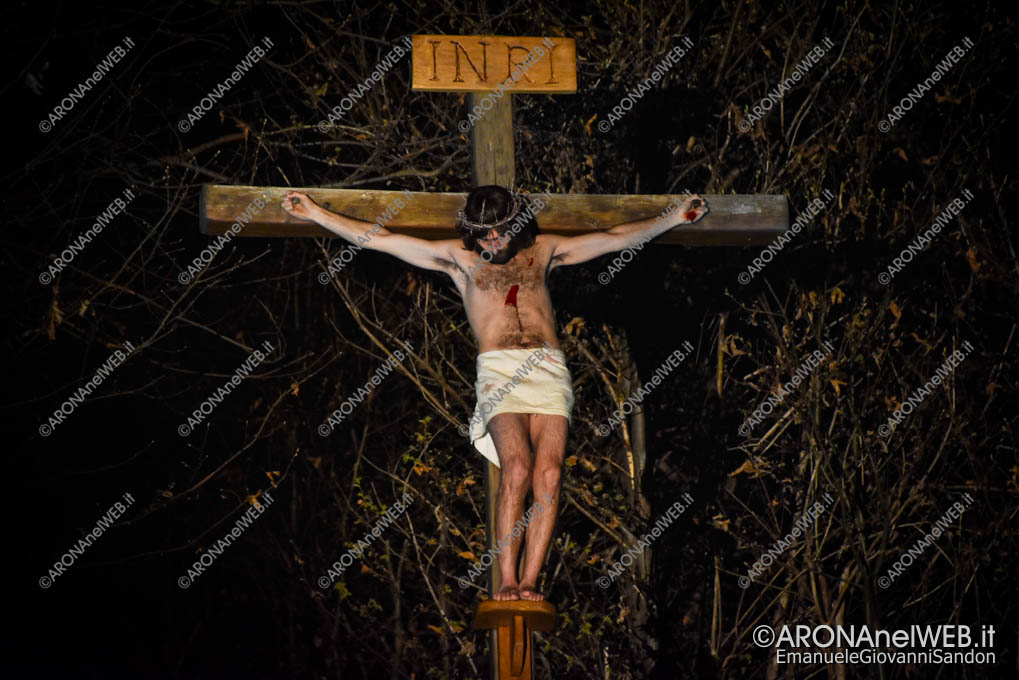 EGS2022_04631 | Via Crucis di Quarona - Gesù muore sulla Croce