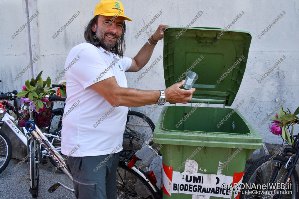 EGS2022_06524 | Biciclettata in Fiore 2022, i bicchieri del rinfresco era compostabili
