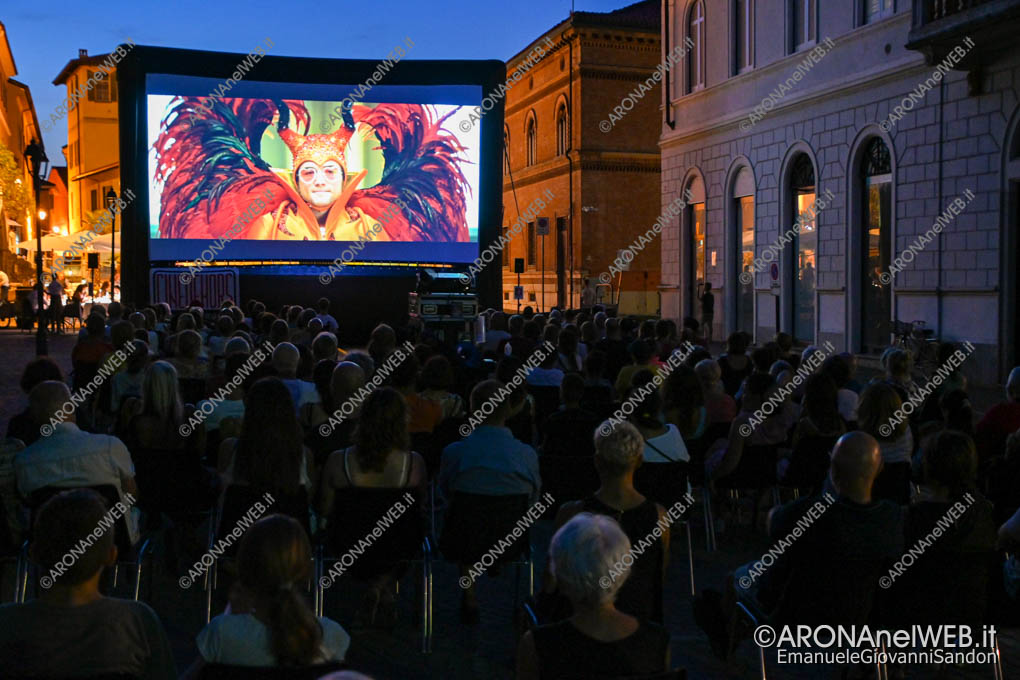 EGS2022_16807 | Cinema all'aperto in Piazza San Graziano ad Arona