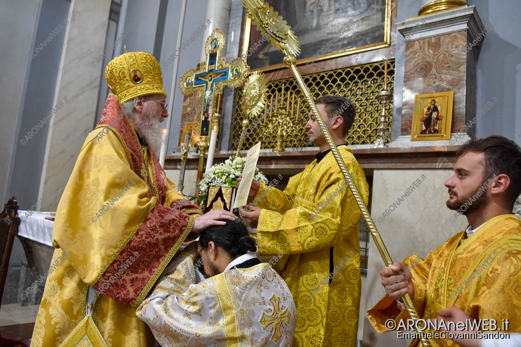 EGS2022_18047 | Mons. Symeon Cossec ordina diacono Padre Efrem al Monastero Ortodosso di Arona