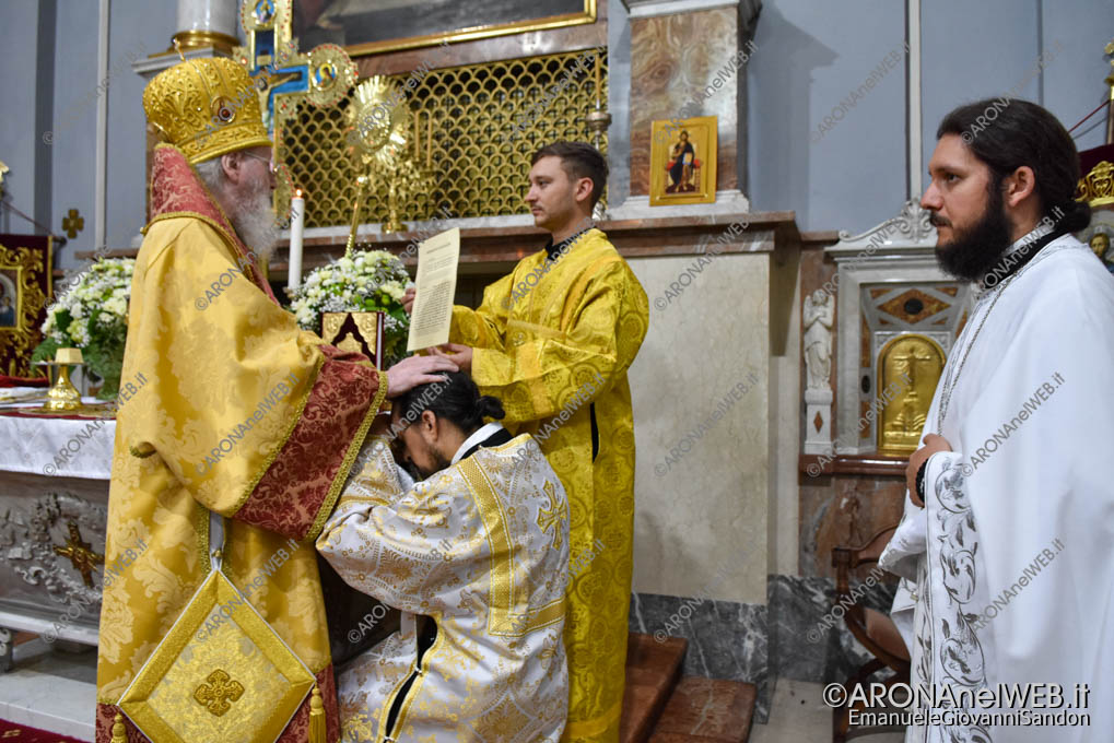 EGS2022_18049 | Mons. Symeon Cossec ordina diacono Padre Efrem al Monastero Ortodosso di Arona