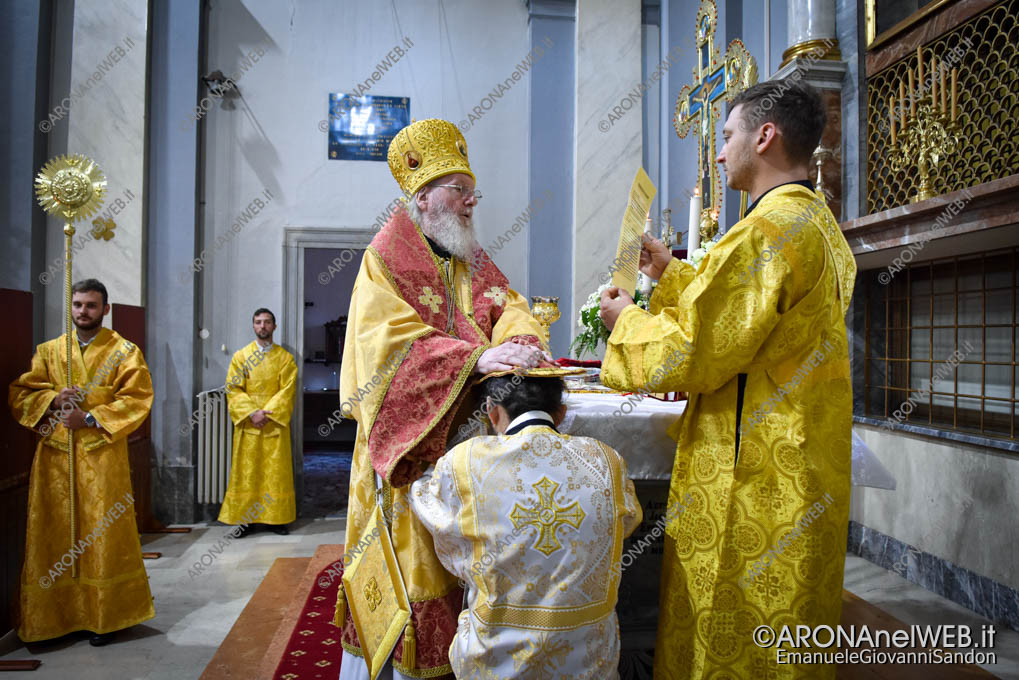 EGS2022_18058 | Mons. Symeon Cossec ordina diacono Padre Efrem al Monastero Ortodosso di Arona