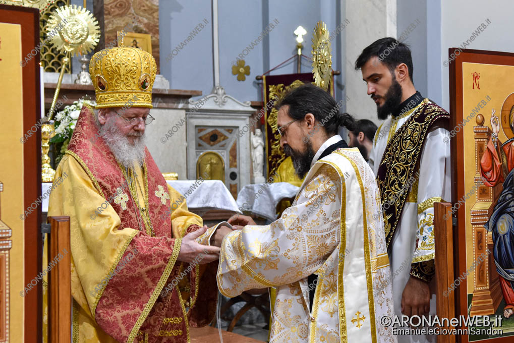 EGS2022_18072 | Al Monastero Ortodosso di Arona mons. Symeon Cossec ordina diacono Padre Efrem