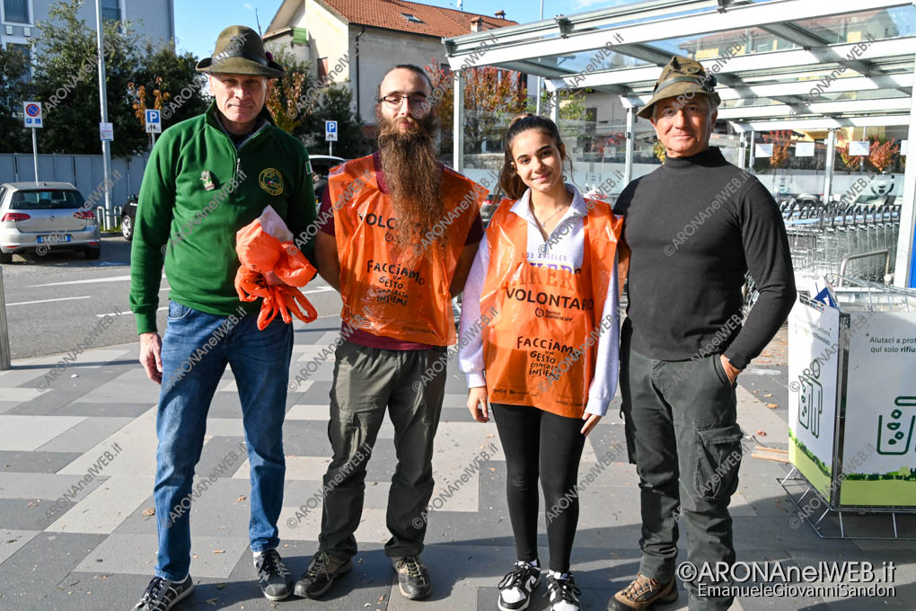 EGS2023_40145 | Giornata della Colletta Alimentare i volontari nei supermercati di Arona