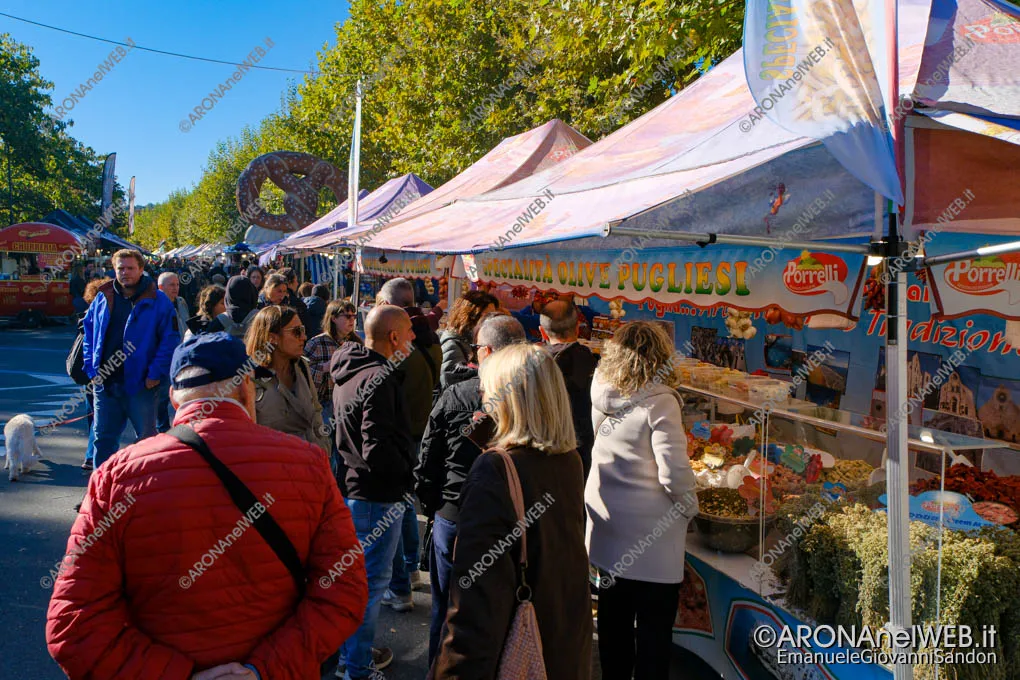 EGS2026_52539 | Arona, tre giorni con il Mercato Europeo sul lungolago