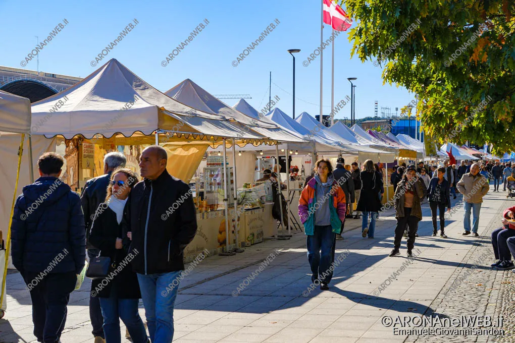 EGS2026_52621 | Arona, tre giorni con il Mercato Europeo sul lungolago